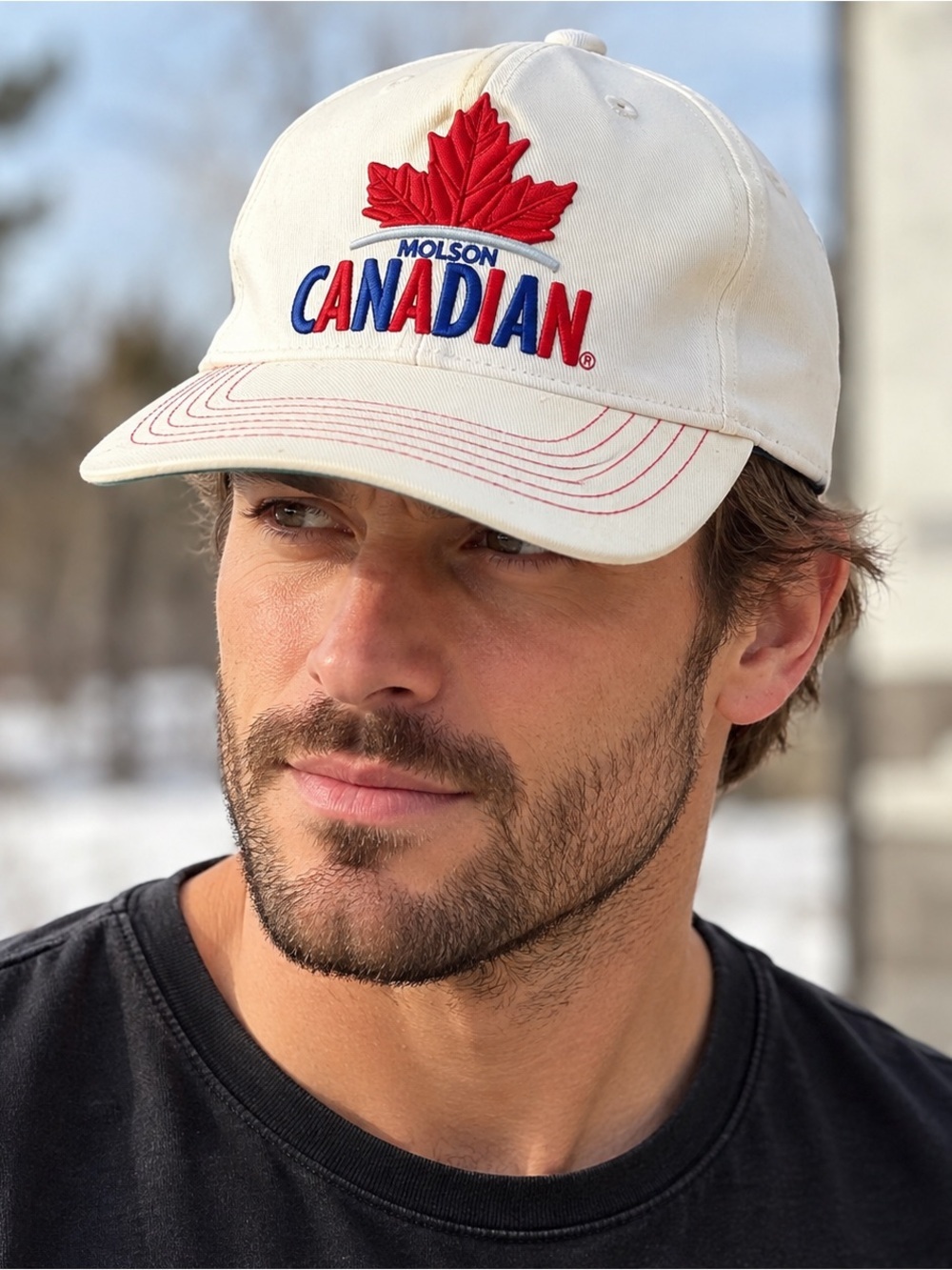 NWOT Molson Canadian Beer Hat Flexfit Cap Old 3D Embroidered Logo Red Blue